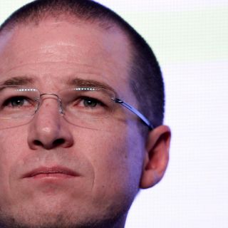 Empresarios condenan rumores sobre pacto Peña Nieto-López Obrador