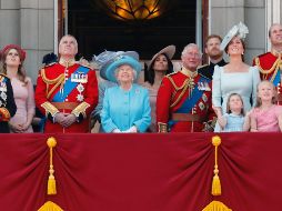Después del desfile tiene lugar un espectáculo aéreo con aviones de las Fuerzas Aéreas (RAF) y el saludo desde el balcón del Palacio de Buckingham de la monarca y los principales miembros de la familia real. AP / F. Augstein