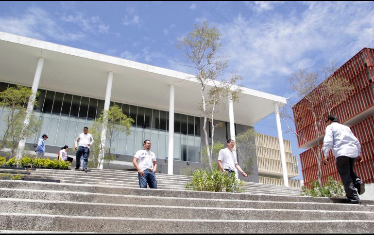 El personal de base con antigüedad de 20 años se regularizará ante Pensiones del Estado. EL INFORMADOR/ ARCHIVO