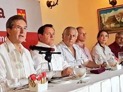 Barragán afirma que los cambios en materia educativa que propone López Obrador no implican que se deje de evaluar a los maestros. TWITTER / @emoctezumab