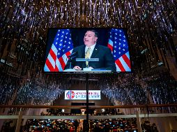 Una pantalla retransmite la rueda de prensa del secretario de Estado de EU., Mike Pompeo, en el hotel J.W. Marriott de Sinagpur. EFE/J. Lo Scalzo