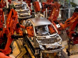 Trump reiteró que considera gravar con un arancel de 25% a los coches importados con el fin de poner freno a los fabricantes alemanes y japoneses. NTX/ARCHIVO