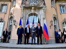 De izquierda a derecha: Pavlo Klimkin, Jean-Yves Le Drian, Heiko Maas, y Serguéi Lavrov, posan antes de una reunión del Formato de Normandía sobre el conflicto en Ucrania. AFP/T. Schwarz