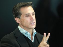 Jaime Camil padre no aprobaba el romance de Mickey con su hija y terminó teniendo de yerno a Sergio Mayer. EFE / ARCHIVO