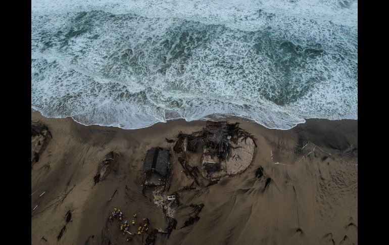 Algunos restaurantes de Acapulco fueron dañados por 