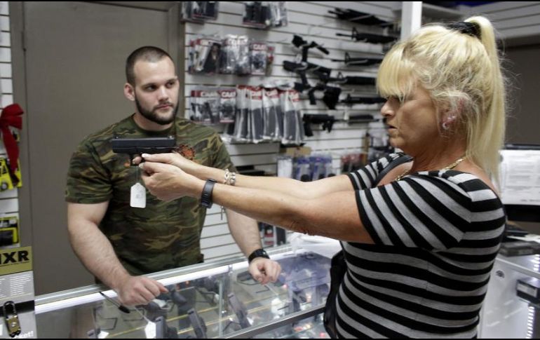 Nueva Jersey se unirá ahora a otros estados, como Florida y Vermont, en la aprobación de leyes contra la tenencia ilegal de armas tras la masacre de Parkland. AP / ARCHIVO