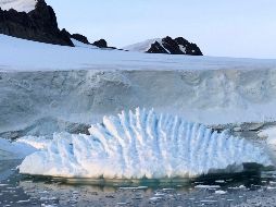 Parte de la Antártida occidental, donde se produjo la mayor parte del derretimiento, “está en estado calamitoso”. EFE / I. Joughin