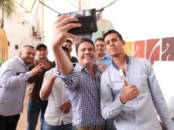 Aristóteles Sandoval visitó el bar 