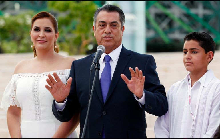 Como gobernador de Nuevo León, ni bajó la carga fiscal ni el gobierno tuvo más ingresos, señalan. NTX / J. Pazos