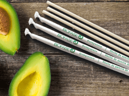 BIOFASE elabora popotes bajo condiciones el estándar internacional ASTM D6400 que se degradan en 240 días. ESPECIAL / Biofase