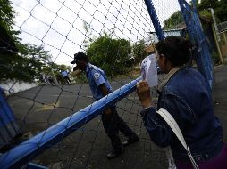 En marzo del 2015, la Fiscalía señaló que entre 2012 y 2013 cuatro empresas vinculadas con él exportaron a Estados Unidos más de 14 toneladas de oro.