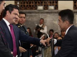 Aristóteles Sandoval, gobernador de Jalisco, entregó el premio en el Ex Recinto del Congreso de Palacio de Gobierno estatal. TWITTER / @AristotelesSD