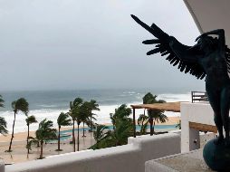 Se registra crecida de arroyos en varios puntos del corredor turístico, aunque todavía se puede circular. AP / J. Williams