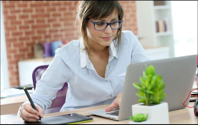 Al redactar tu CV busca ser auténtico y deja claro cómo quieres que te perciba la gente: quiénes eres, cuál es tu pasión y qué te hace único. ESPECIAL