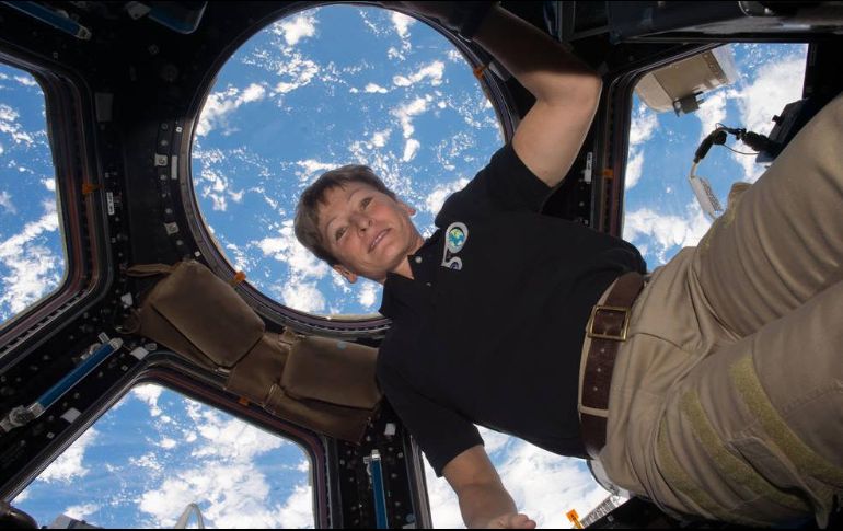 Whitson, además, fue la mujer de más edad en volar al espacio. ESPECIAL / www.nasa.gov