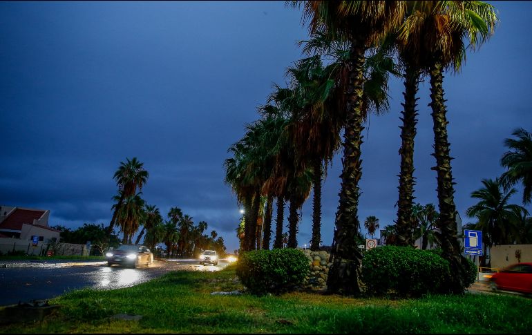 La Conagua informa que el meteoro actualmente se localiza a unos 170 kilómetros al sur del municipio de Huatabampo, al sur de Sonora. EFE / J. Reyes