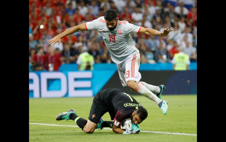 Por parte de los españoles, Diego Costa fue clave para avanzar en el marcador. Sin embargo no fue suficiente. AP  / F. Seco