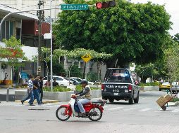 Patrullaje. Los recorridos por la zona de Chapultepec son más constantes para atender las peticiones de comerciantes y peatones, quienes denuncian que los robos continúan. EL INFORMADOR/A. Camacho
