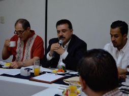 Lomelí acudió a un encuentro de Morena realizado en Acatlán de Juárez.  TWITTER / @DrCarlosLomeli