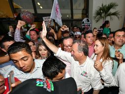 José Antonio Meade sostuvo con trabajadores de Pemex en Villahermosa. NOTIMEX
