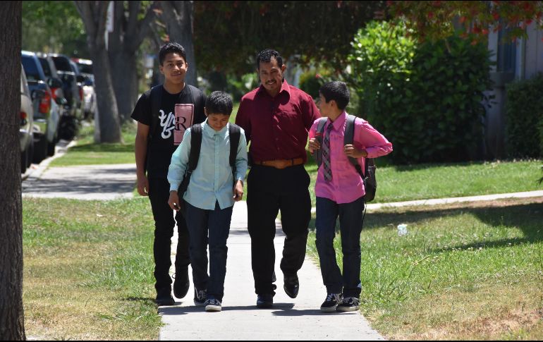 Existen nuevas masculinidades que tienden hacia paternidades más responsables. EFE / I. Mejía