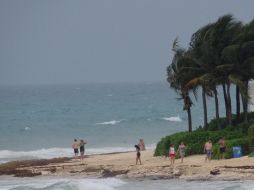 “Carlotta” provoca lluvias en los estados de Guerrero y Michoacán. EFE / R. Guadarrama