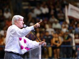López Obrador se presentó ante unas cinco mil personas reunidas en la Expoforum de Hermosillo. SUN / V. Rosas