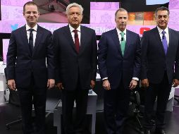 Si los ciudadanos marcan por ejemplo “AMLO” o “Peje” en toda la boleta, aún sobre logos de partidos adversarios, se contaría el voto a favor de López Obrador. EFE / ARCHIVO