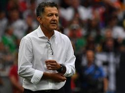 Luego del triunfo en su debut en el Mundial, que el colombiano continúe al frente de la Selección ha sonado mucho y los jugadores creen que la decisión la tomará el propio entrenador. AFP / ARCHIVO