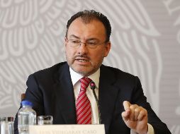 Videgaray dice que México respeta ''plenamente'' la soberanía de Estados Unidos y su ''facultad plena'' en política migratoria, pero considera que separar a menores de sus familias viola los derechos humanos. EFE / J. Núñez