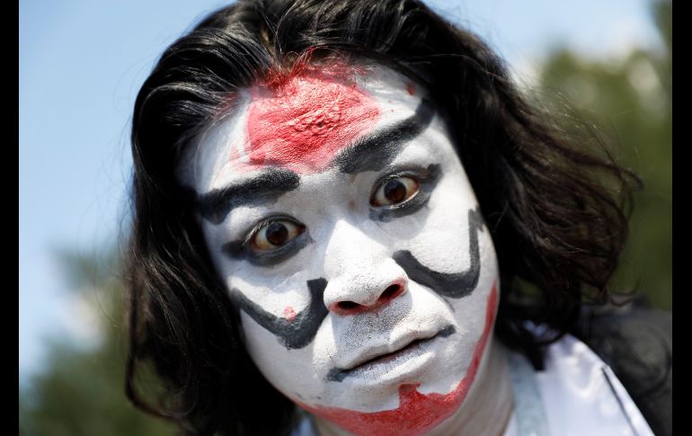 Un partidario de Japón llega para el partido de la Copa Mundial de la FIFA 2018 entre Colombia y Japón en Saransk, Rusia. EFE/EPA/E. S. Lesser