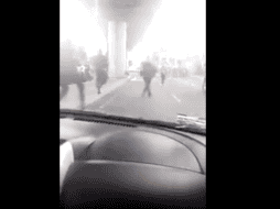 En redes sociales, circula un video del hecho. TWITTER