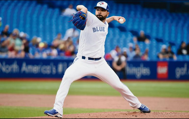 Jaime García. El abridor mexicano de los Azulejos tuvo un día de pesadilla ayer ante los Bravos. AP