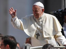 En su reflexión semanal, el Papa dijo que mil veces debemos elegir entre una mentalidad de esclavos y una mentalidad de hijos: ''El mandamiento es del patrón, la palabra del padre''. EFE / A. Di Meo