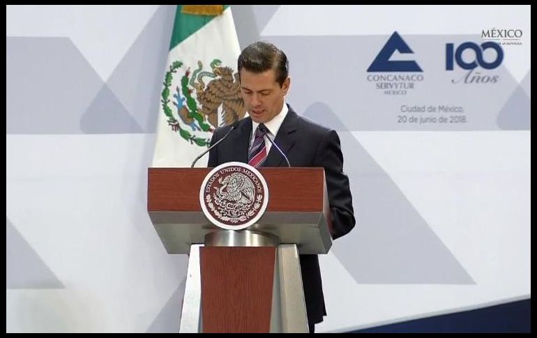 El Jefe del Ejecutivo Federal pidió al consulado mantener el trabajo de protección a connacionales en el exterior. TWITTER / @PresidenciaMX