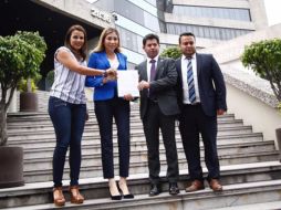 Los panistas fundamentaron su acusación en supuestos videos en su poder, y testimonios de personas que han sido persuadidas a partir de la entrega de despensas. TWITTER / @diputadospan