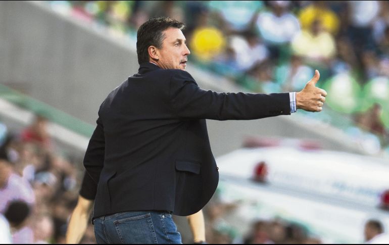 El técnico del Santos Laguna dice que en el Apertura 2018 su equipo tendrá que poner el mismo empeño y corazón que los llevó al título. MEXSPORT