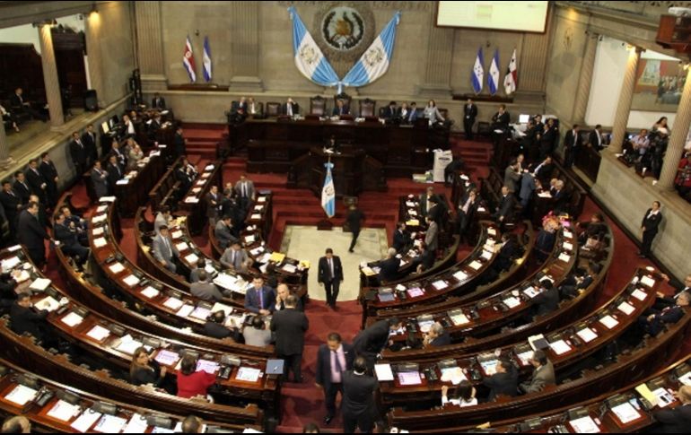 Con 84 votos a favor, el pleno dio este miércoles luz verde al decreto 15-2018. NTX