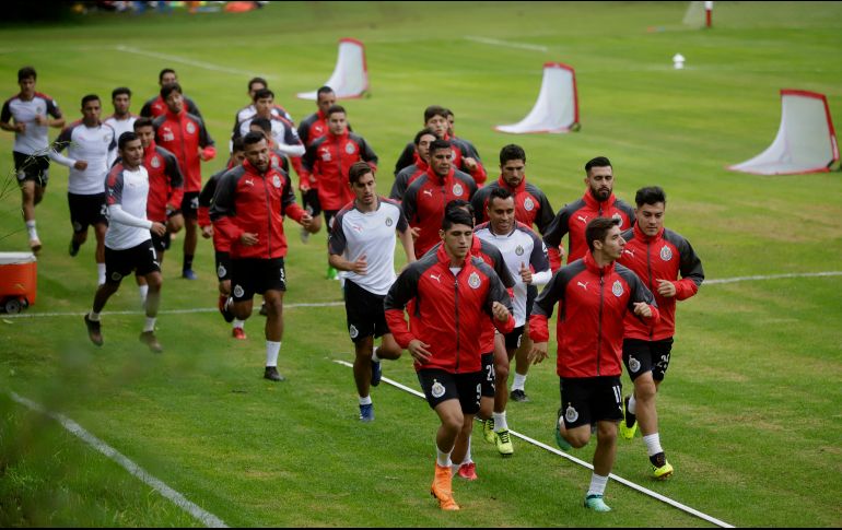 Los Rojiblancos se preparan para el arranque del Torneo Clausura 2018; debutarán en casa en la fecha dos, cuando reciban al Cruz Azul. EL INFORMADOR / ARCHIVO