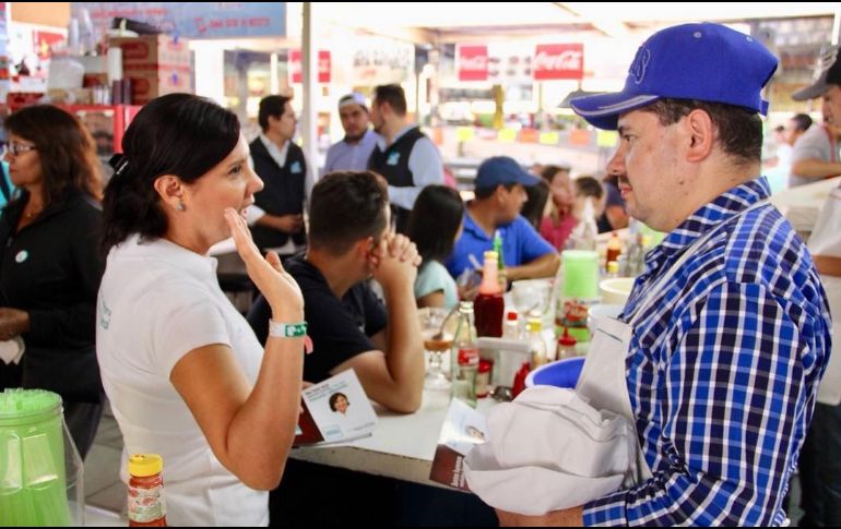 Propone Martha Rosa Araiza mejorar desarrollo económico en Tepa