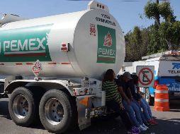 Mensualmente se roban 16 autotanques, equivalentes a 62 mil litros cada uno, lo que suma 173 millones de litros de gasolinas magna, premium y diésel al mes. SUN / ARCHIVO