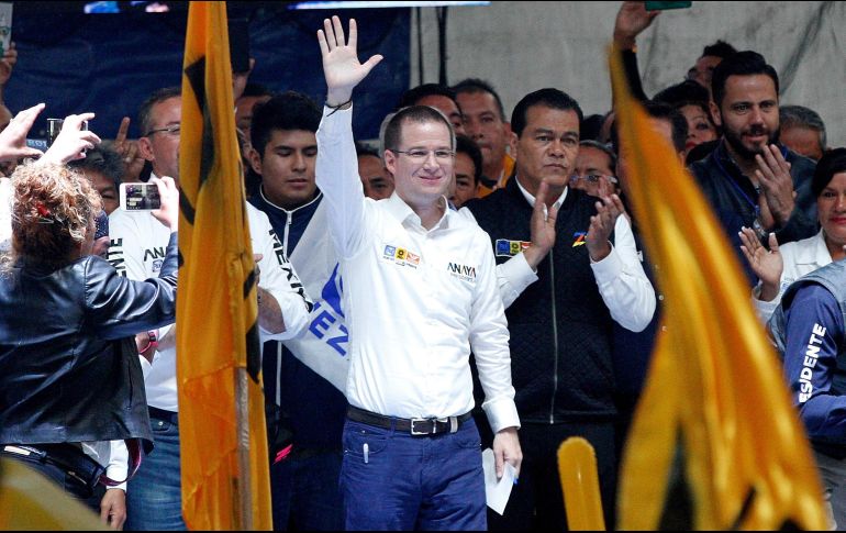 Ricardo Anaya durante un mitin realizado en la explanada del Palacio Municipal de Ciudad Nezahualcoyotl, Estado de México. NOTIMEX/J. Lira