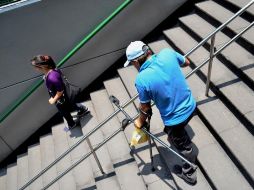 Esta enfermedad autoinmune suele causar alteraciones en el movimiento del cuerpo y debilidad muscular. EL INFORMADOR / ARCHIVO
