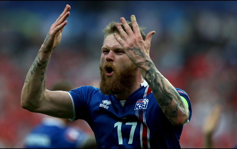 Aron Gunnarsson, capitán de Islandia, ha dicho que todo es posible si el equipo mantiene su unidad. MEXSPORT / ARCHIVO