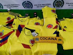 Las prendas, impregnadas con unos cinco kilos de la sustancia, estaban empacadas junto a ropa típica de Colombia. EFE