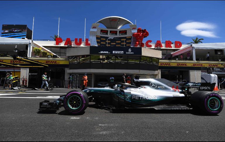 Hamilton marcó el mejor tiempo por la mañana (1:32.231) y también por la tarde (1:32.539). AFP / B. Horvat