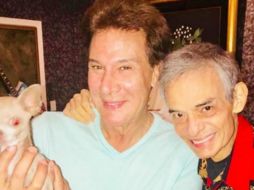 Hace un mes, José José abandonó el hospital de rehabilitación, y continúa recuperándose en casa. INSTAGRAM / fernandoallendeoficial