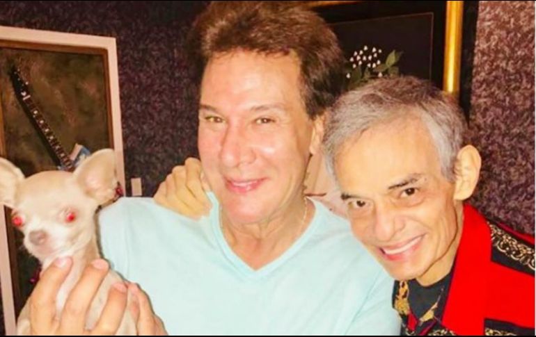 Hace un mes, José José abandonó el hospital de rehabilitación, y continúa recuperándose en casa. INSTAGRAM / fernandoallendeoficial