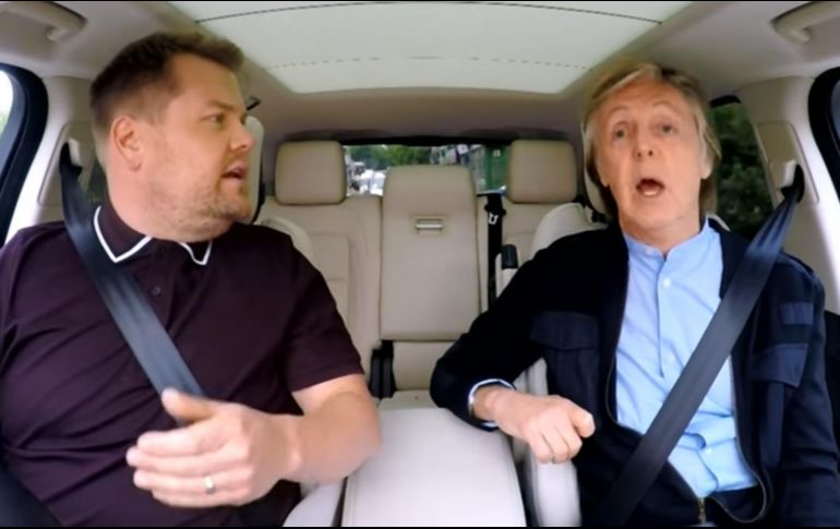 El músico cantó algunos de sus viejos éxitos e invitó a Corden a acompañarlo en el tema ''Hey Jude''. YouTube / The Late Late Show with James Corden