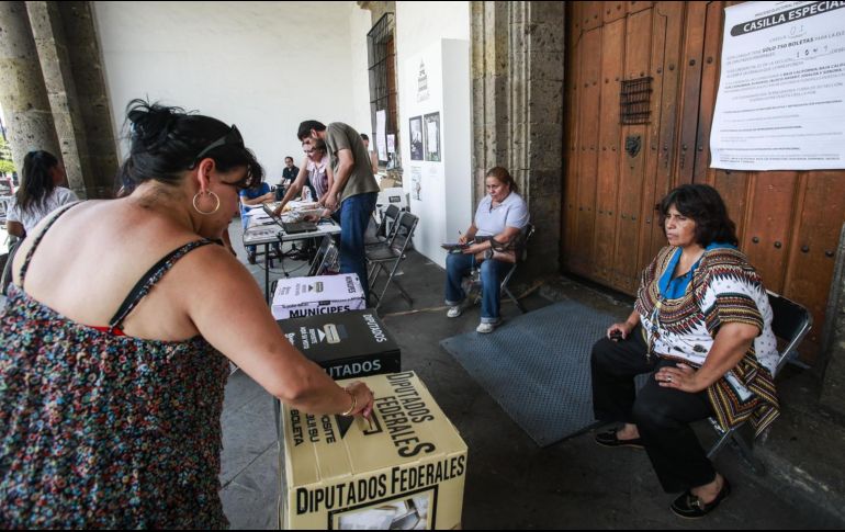 Durante la jornada electoral, nadie puede intimidarte o negarte el acceso a las casillas, además, de que es un delito destruir, sustraer o dañar material electoral. EL INFORMADOR / ARCHIVO
